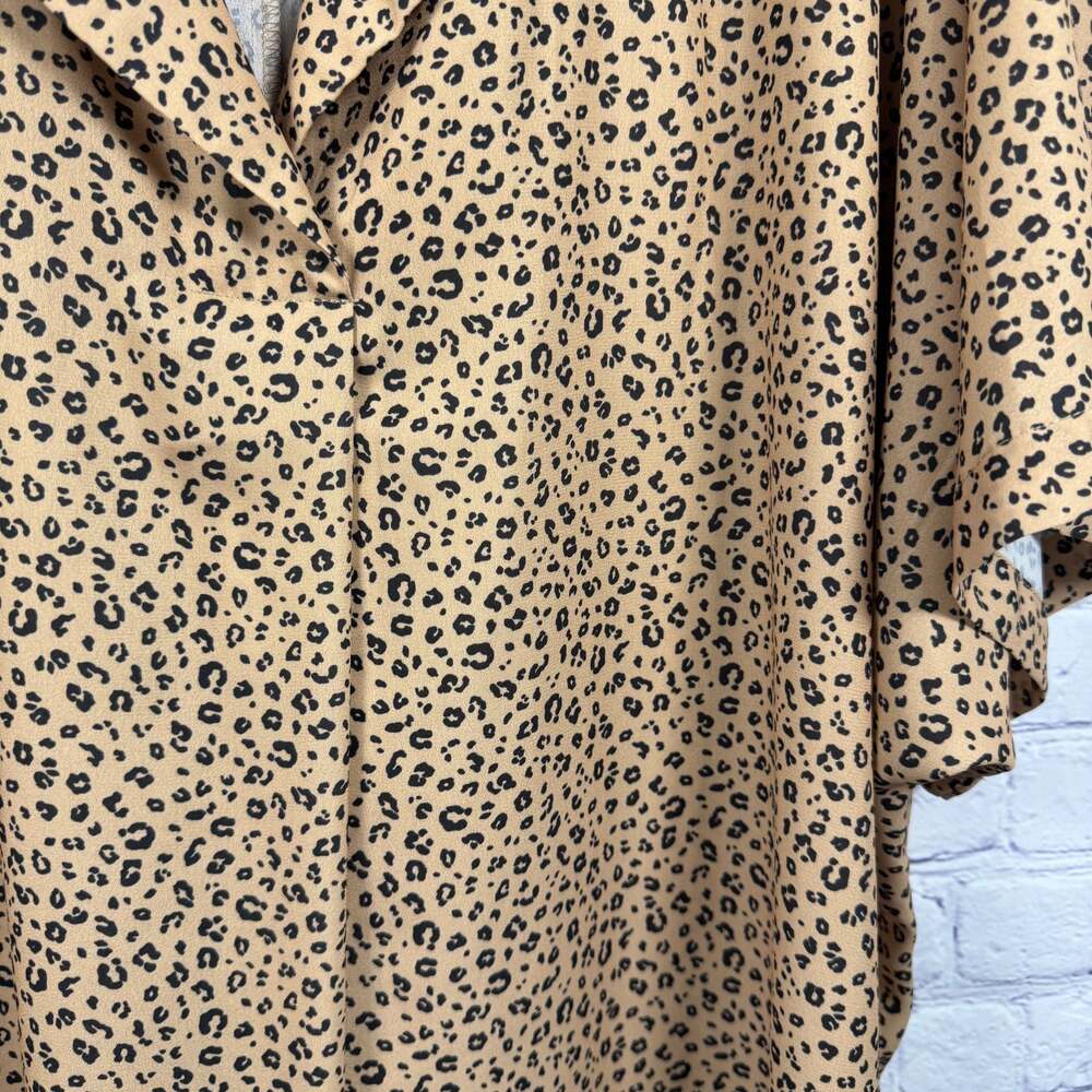 Haptics V-Neck Boho Animal Print Bubble Sleeve Top - Picture 2 of 7